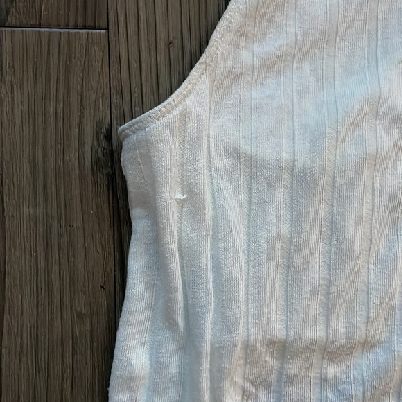 Alo Ethereal Crop Tank - White - Picture 2 of 5